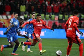 棋牌游戏欧超杯集结日走向成谜，上海海港完成体检，震撼外界，轮换策略成焦点的简单介绍