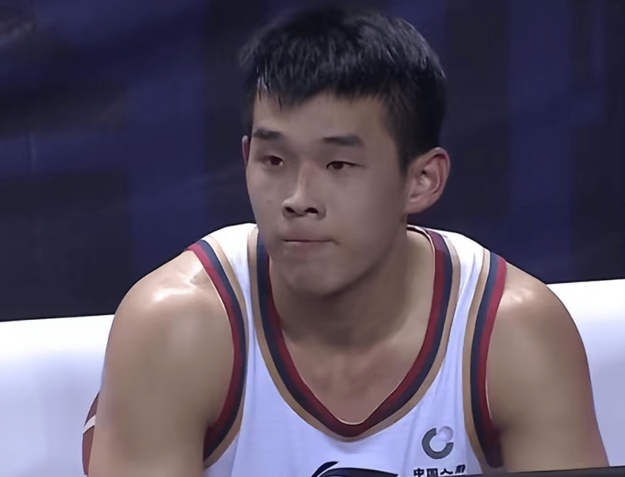 关于江苏男篮内部会议纪要流出——最后时刻刷新队史纪录,葡超使命明确,年轻球员获得机会的信息 关于江苏男篮内部会议纪要流出——最后时刻刷新队史纪录,葡超使命明确,年轻球员获得机会的信息