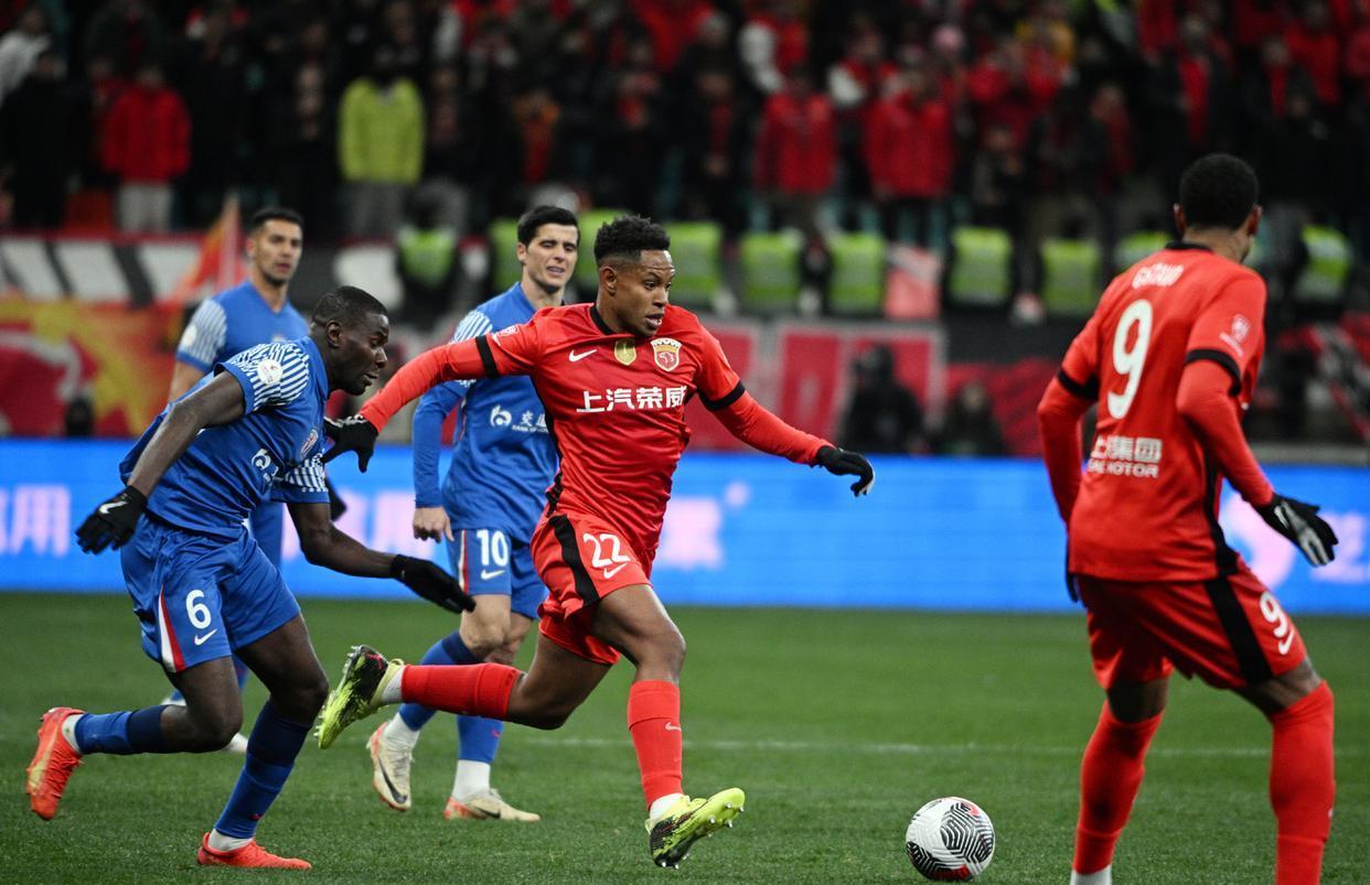 欧超杯集结日走向成谜，上海海港完成体检，震撼外界，轮换策略成焦点的简单介绍