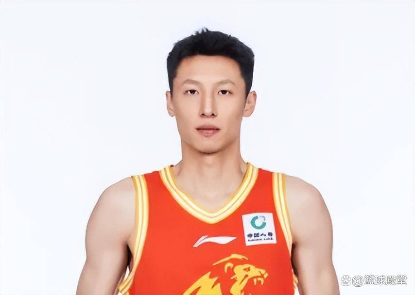 关于冲刺阶段体能课后；广厦男篮状态回暖备战足总杯；底气十足；年轻球员得到机会的信息